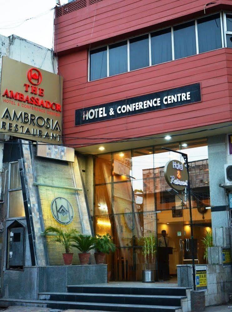 The Ambassador - Hotel & Conference Center Аджмер Екстериор снимка